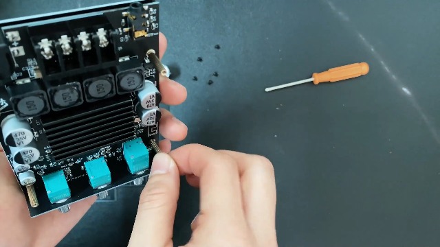 Watch ZK-1002T Assembly Video on Amazon Live